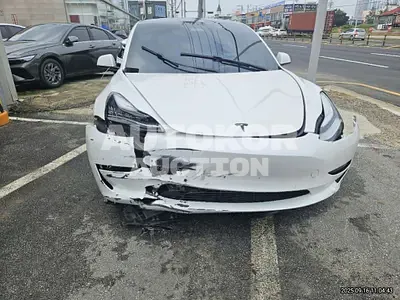 2020, Tesla / Model 3, 98578 км., electric