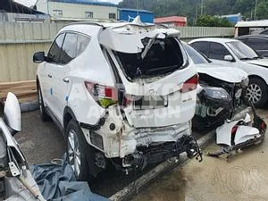 2016, Hyundai / Santa FE, VIN: KMHSW81UBGU693098, 35576 км., diesel