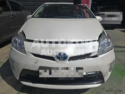 2015, Toyota / Prius, 71662 км., hybrid