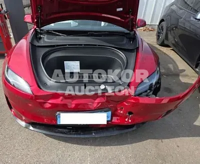 2026, Tesla / Model 3, electric