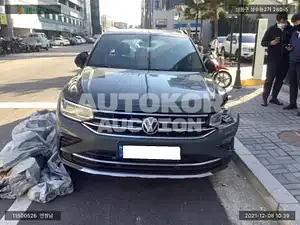 2021, Volkswagen / Tiguan, VIN: WVGZZZ5NZMW557299, 8009 км., diesel