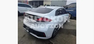 2016, Hyundai / Ioniq, 160000 км., hybrid, 1580 куб.см.