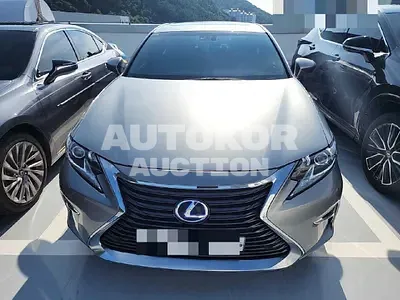 2017, Lexus / ES 300, 30915 км., hybrid, 2494 куб.см.