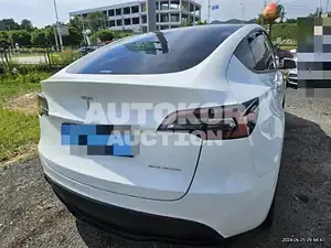 2022, Tesla / Model Y, 45000 км., electric