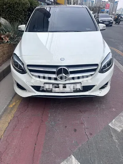 2016, Mercedes-Benz / b200, 90113 км., diesel