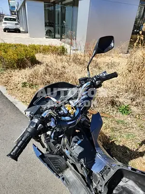 2021, BMW / 125, gas