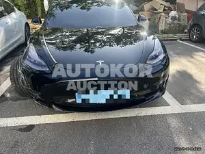2020, Tesla / Model 3, VIN: 5YJ3E1EB6LF649208, 63428 км., electric