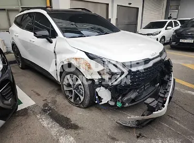 2023, Kia / Sportage, VIN: KNAPX81GBPK070869, 28694 км., hybrid, 1600 куб.см.