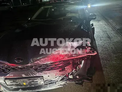 2020, BMW / B5, 70861 км., gas, 1600 куб.см.