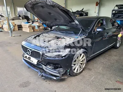2017, Volvo / S90, VIN: YV1PS102DH1012733, 141141 км., gas
