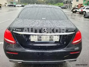 2019, Mercedes-Benz / E 300, 100000 км., gas