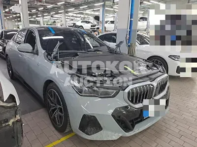 2023, BMW / 523, 8057 км., diesel