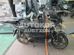 2022, BMW / 125, gas