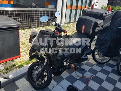 2024, BMW / 125, gas