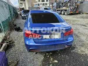 2017, BMW / 320, VIN: WBA8A9109HK883905, gas