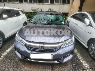 2017, Honda / Accord, VIN: JHMCR6650HC200395, 85000 км., gas