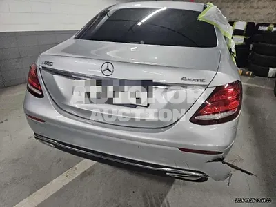 2020, Mercedes-Benz / e300, 62313 км., gas, 1991 куб.см.
