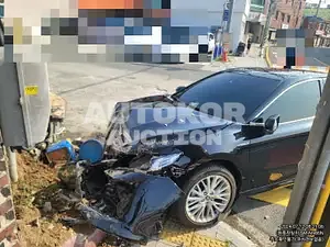 2020, Toyota / Camry, 10000 км., hybrid