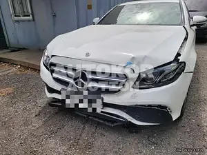 2019, Mercedes-Benz / E 300, VIN: WDDZF4KB1KA658828, 77983 км., gas