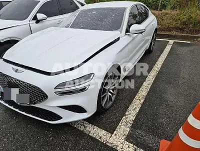2024, Genesis / G70, 200 км., gas, 2497 куб.см.