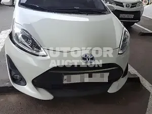 2019, Toyota / Prius C, VIN: JTDKDTB3XK1629378, 29364 км., hybrid, 1497 куб.см.