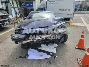 2017, Genesis / G70, VIN: KMTG541EDJU002317, gas