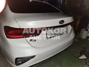2020, BMW / Z1, 29858 км., gas, 1598 куб.см.