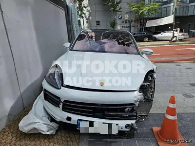 2023, Porsche / Cayenne, 30879 км., gas, 3000 куб.см.