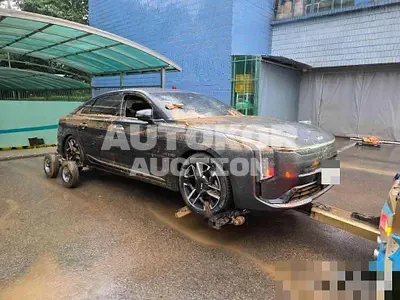 2025, Kia / K8, hybrid, 1600 куб.см.