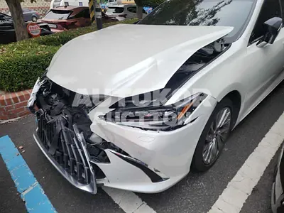 2024, Lexus / es300h, VIN: JTHBA1C11S2023616, 37605 км., hybrid, 2487 куб.см. 2024, Lexus / es300h, VIN: JTHBA1C11S2023616, 37605 км., hybrid, 2487 куб.см.