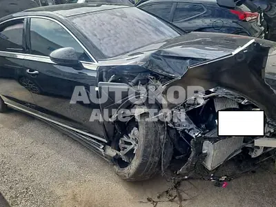2021, Audi / A8, VIN: WAUZZZF85MN016909, 53000 км., hybrid