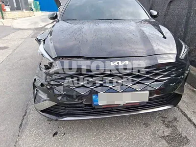 2022, Kia / K8, 155000 км., hybrid, 1600 куб.см.
