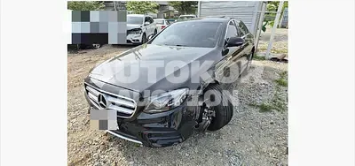 2018, Mercedes-Benz / E 300, 76894 км., gas, 1991 куб.см.