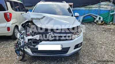 2015, Volkswagen / Tiguan, VIN: WVGZZZ5NZFW562945, 162000 км., diesel