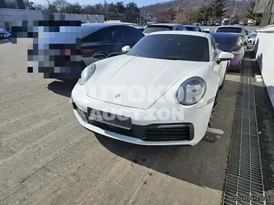 2020, Porsche / 911, 67562 км., gas