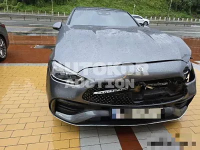 2023, Mercedes-Benz / C 300, 42519 км., gas