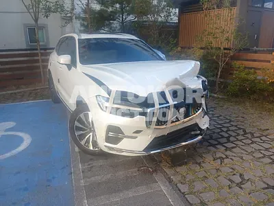 2023, Volvo / XC60, 30962 км., gas