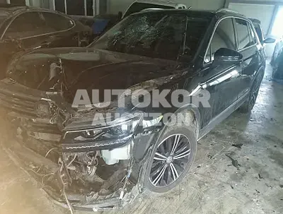 2020, Volkswagen / Tiguan, VIN: WVGZZZ5NZLW846725, diesel