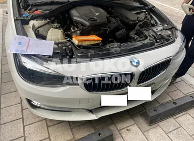2020, BMW / 320, VIN: WBA8T3105LCE15232, 60786 км., diesel