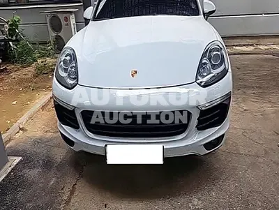 2017, Porsche / Cayenne, VIN: WP1AF2922HLA30130, 183736 км., diesel