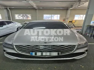 2025, Genesis / G80, 8106 км., gas, 2497 куб.см.