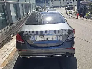 2017, Mercedes-Benz / E 300, 76156 км., gas, 1991 куб.см.