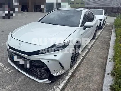 2025, Toyota / Camry, 13365 км., gas