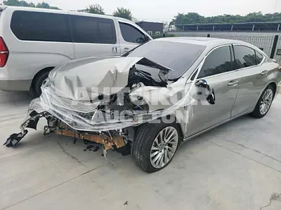 2024, Lexus / es, VIN: JTHBA1C1XR2022202, hybrid
