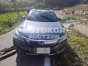 2017, Honda / Accord, VIN: 1HGCR2680HA514188, 100000 км., gas