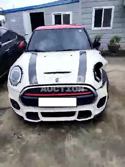 2018, MINI / John Cooper Works, VIN: WMWXM9107J2F97711, gas