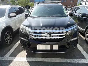 2017, Honda / Pilot, VIN: 5FNYF6850HB200026, 120353 км., gas
