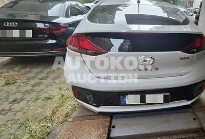 2016, Hyundai / Ioniq, 200000 км., hybrid