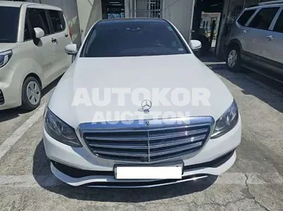2019, Mercedes-Benz / e300, VIN: WDDZF5DB7KA668914, 60643 км., hybrid