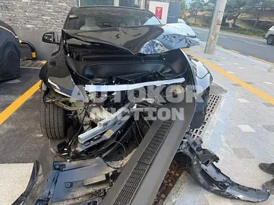 2026, Tesla / Model Y, VIN: LRWYGCEK7TC821753, 5806 км., electric, 1 куб.см.